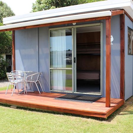 Urenui Beach Camp Экстерьер фото